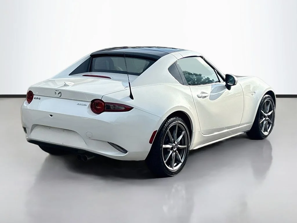 Certified Used 2022 Snowflake White Pearl Mazda Grand Touring image 7