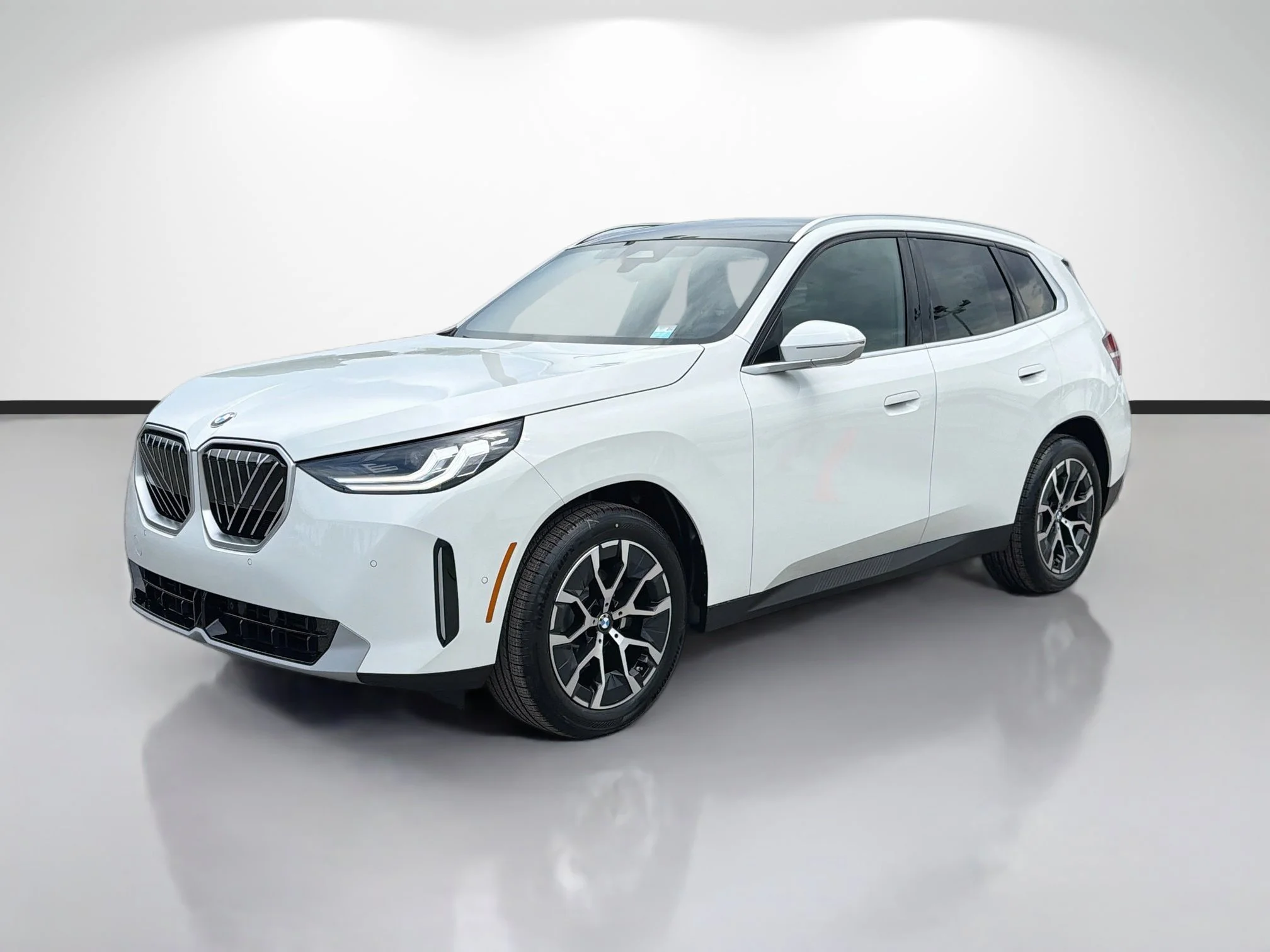 New 2026 Alpine White BMW 30 xDrive image 7
