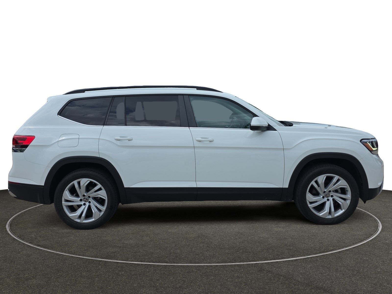 Used 2022 Pure White Volkswagen 3.6L V6 SE w/Technology image 6