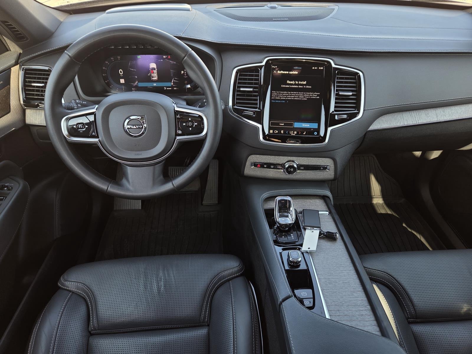 Used 2023 Onyx Black Metallic Volvo Ultimate image 14