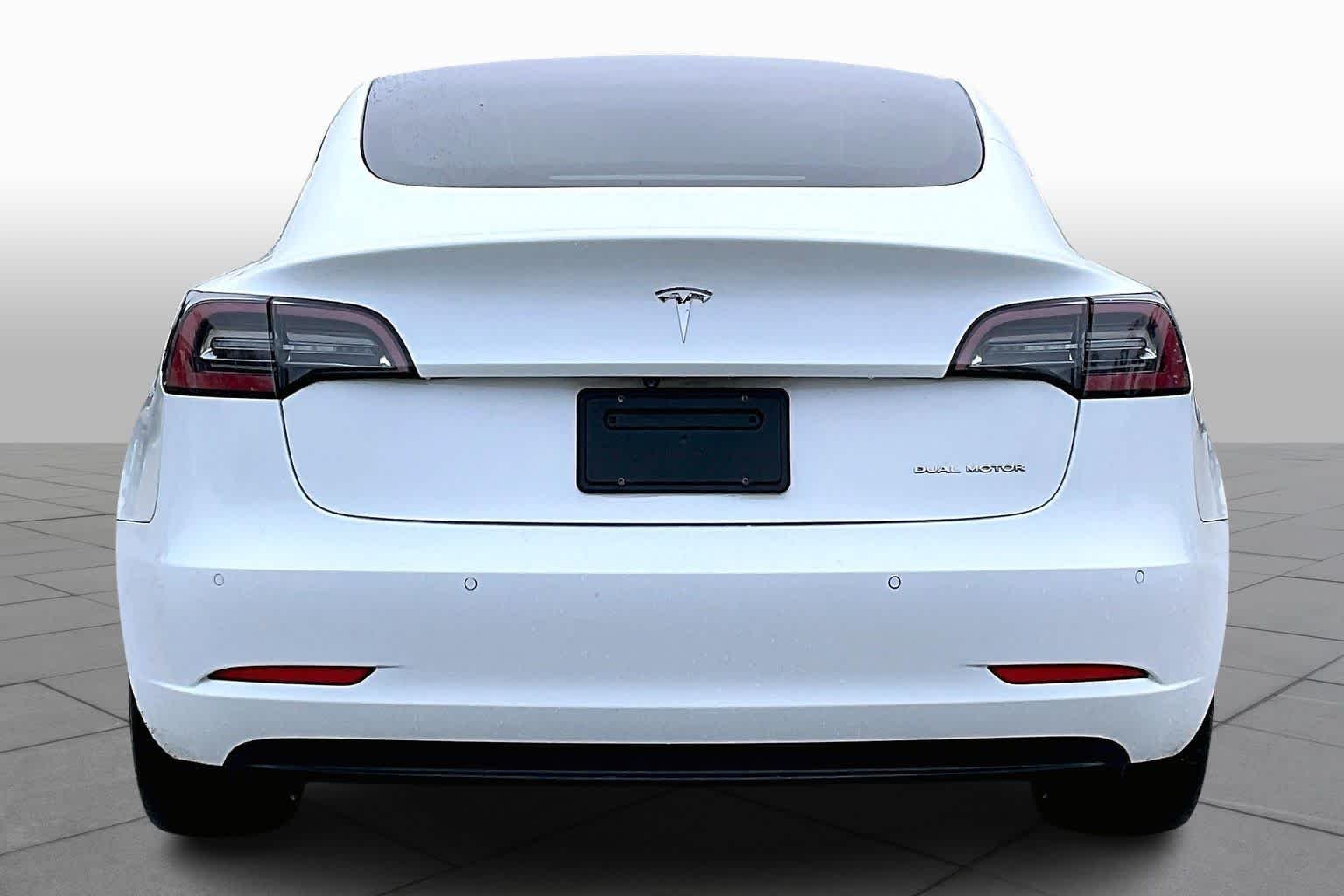 Used 2021 Pearl White Multi-Coat Tesla Long Range image 4