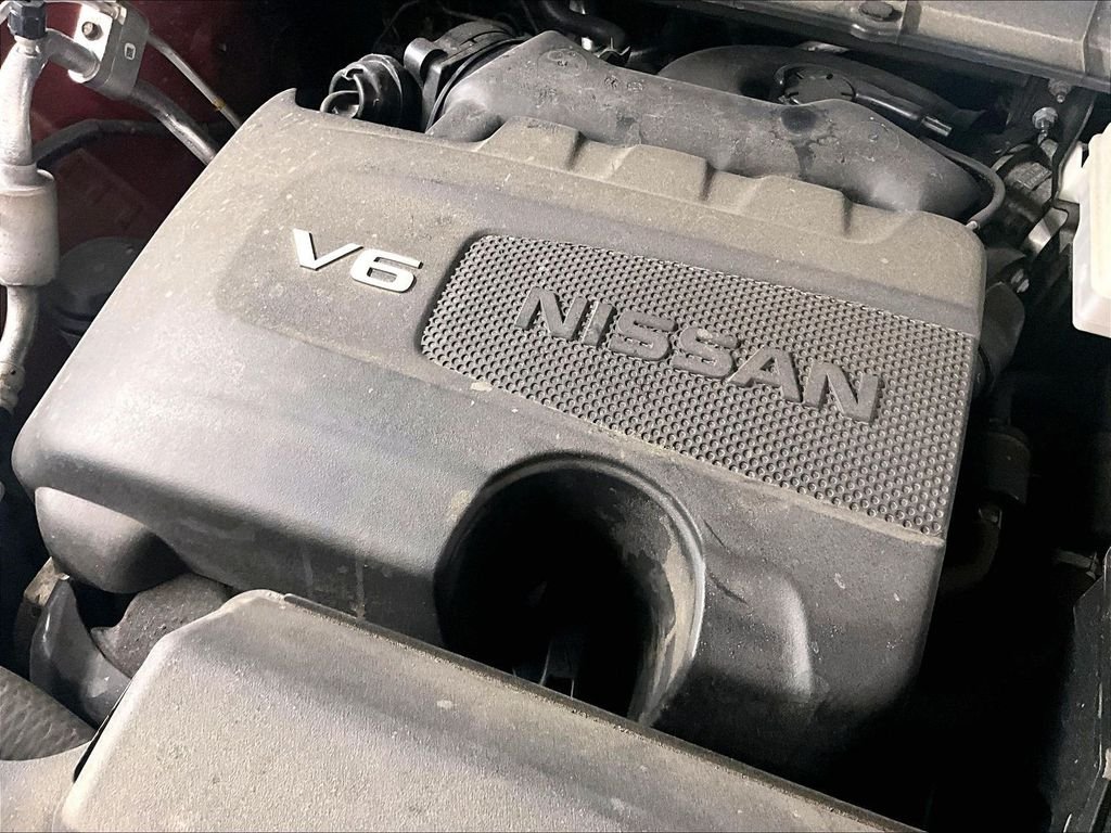Used 2022 Red Nissan SV image 33