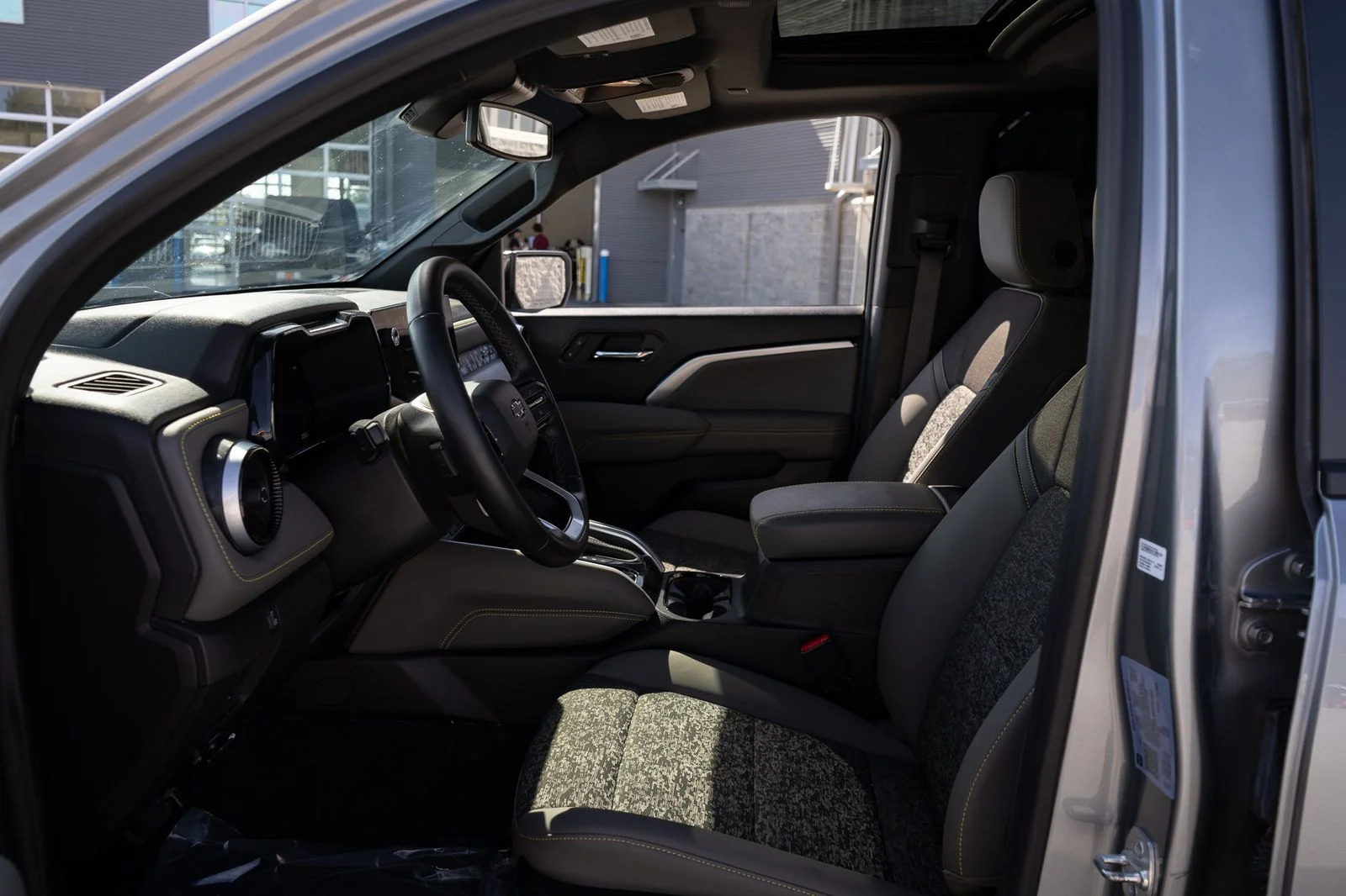 Used 2024 Gray Chevrolet ZR2 image 14