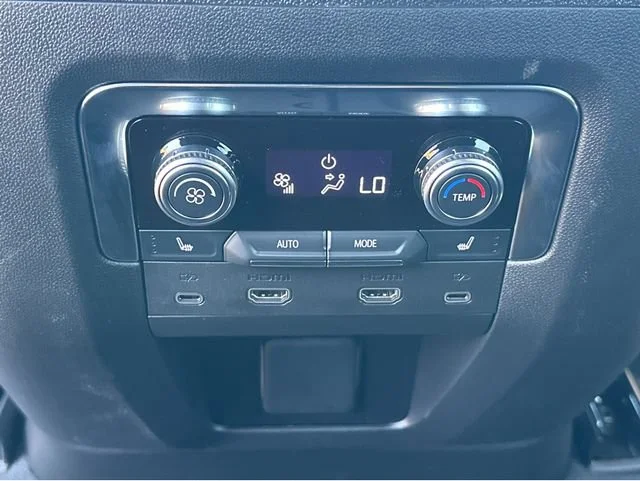 New 2026 Sterling Metallic GMC Elevation image 7