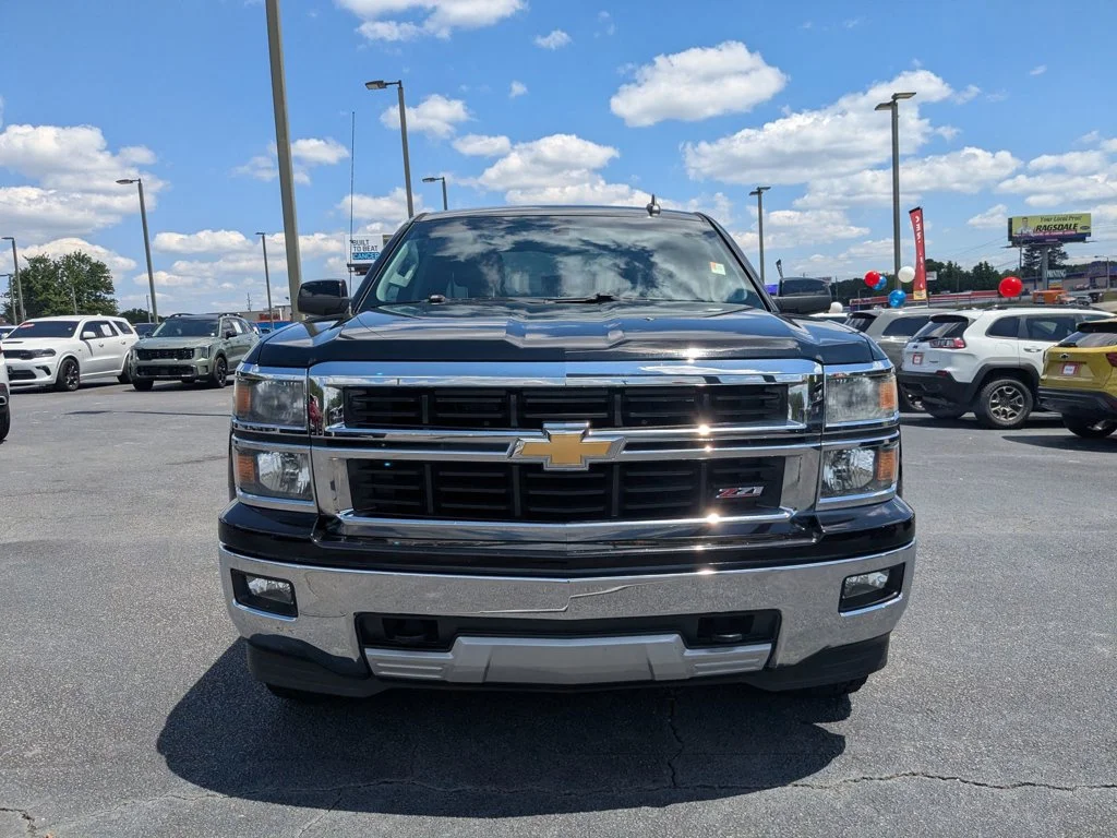 Used 2015 Black Chevrolet LT image 2
