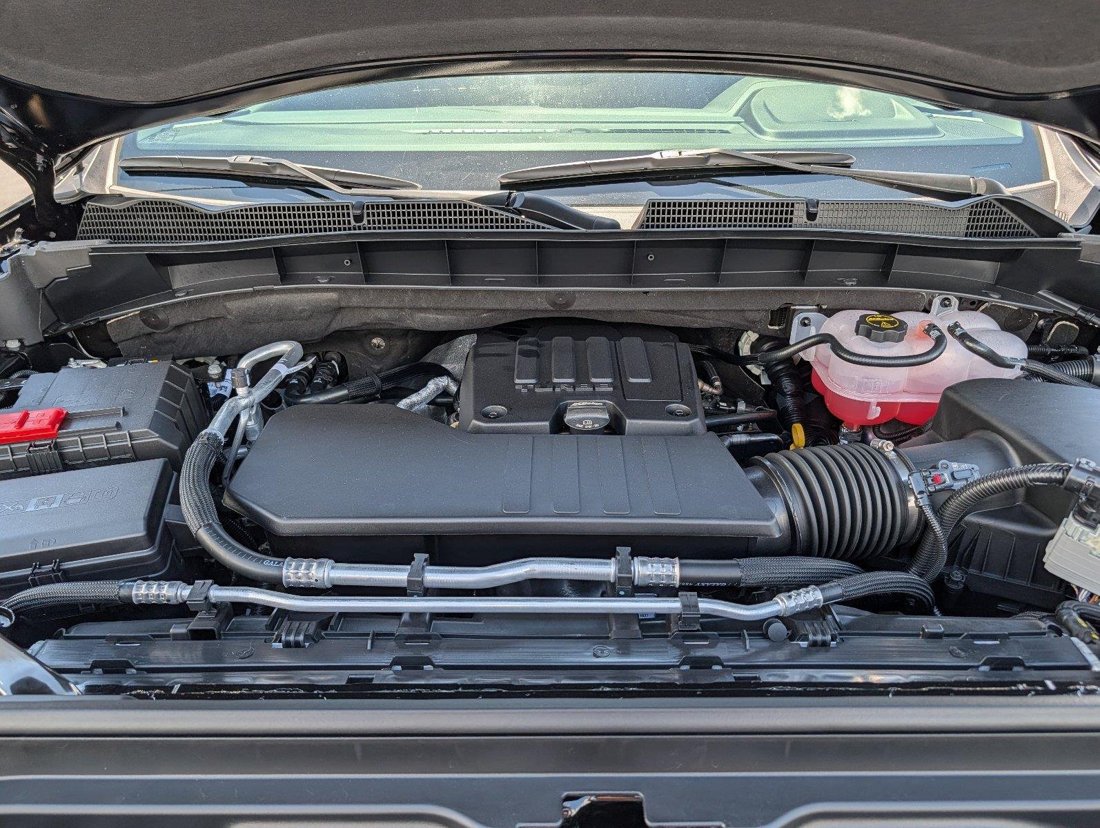 New 2026 Onyx Black GMC Elevation image 39