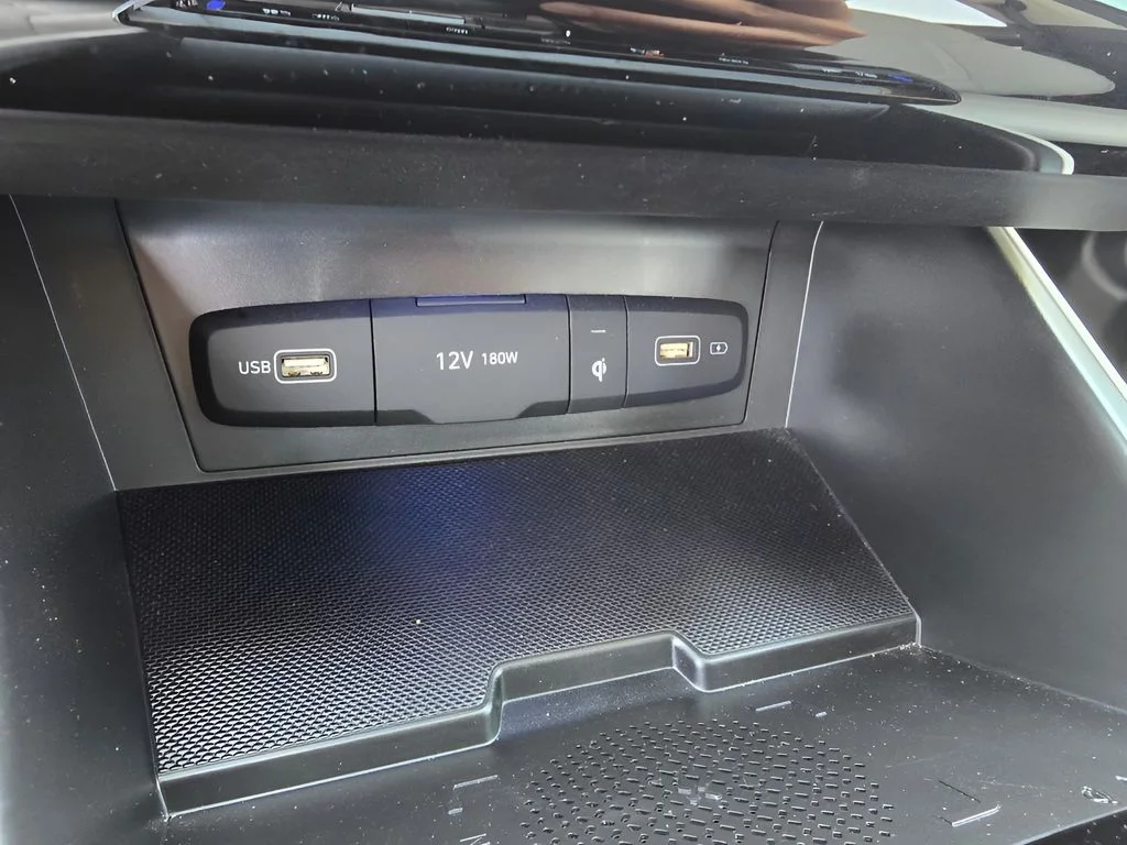 Used 2024 Amazon Gray Hyundai Limited image 20