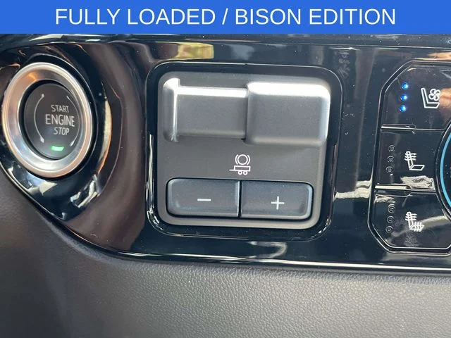 Used 2025 Gray Chevrolet ZR2 image 33