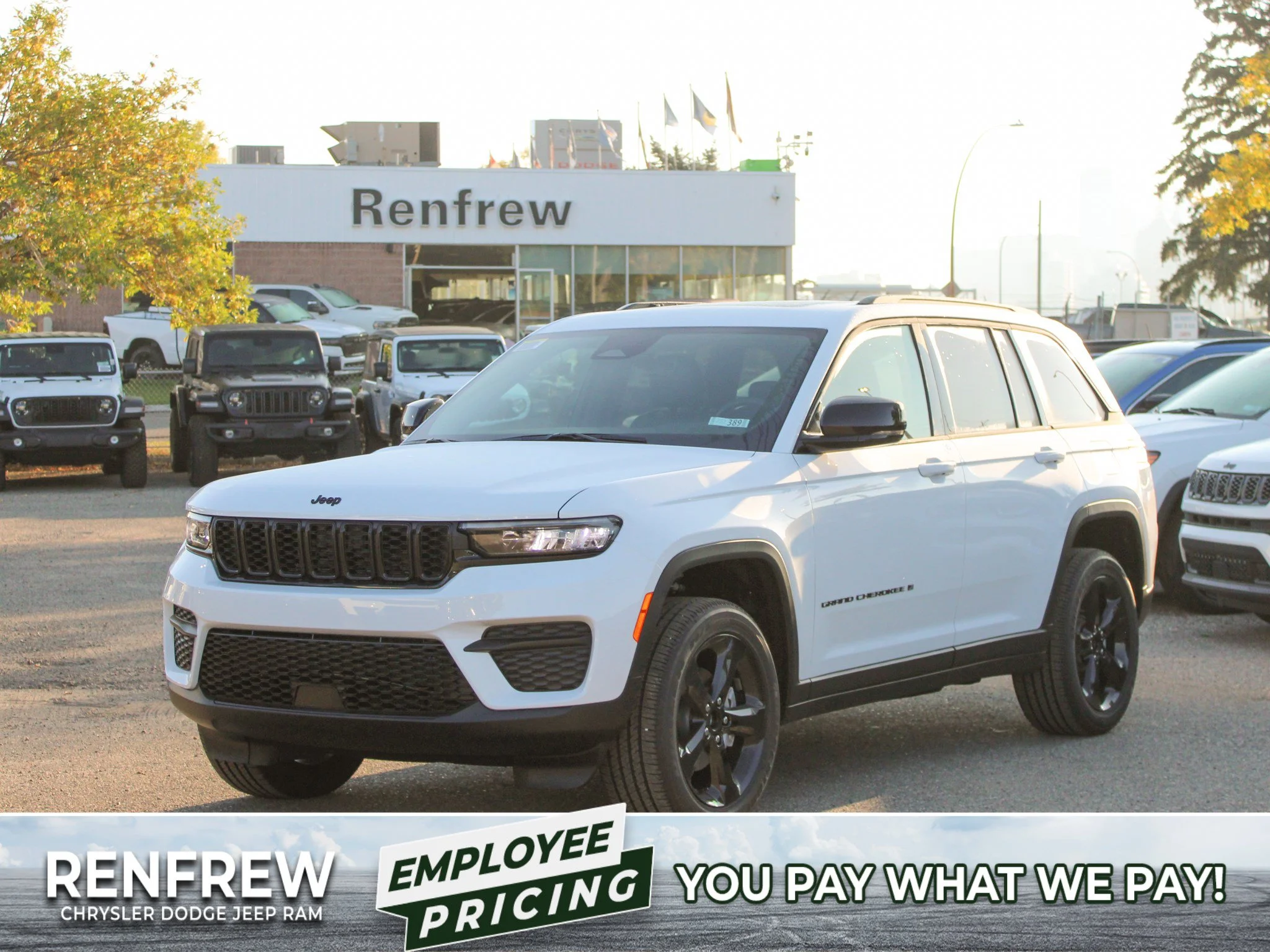 New 2025 White Jeep Altitude* 4x4, Sunroof, Trailer Tow Pkg, Remote Start image 1