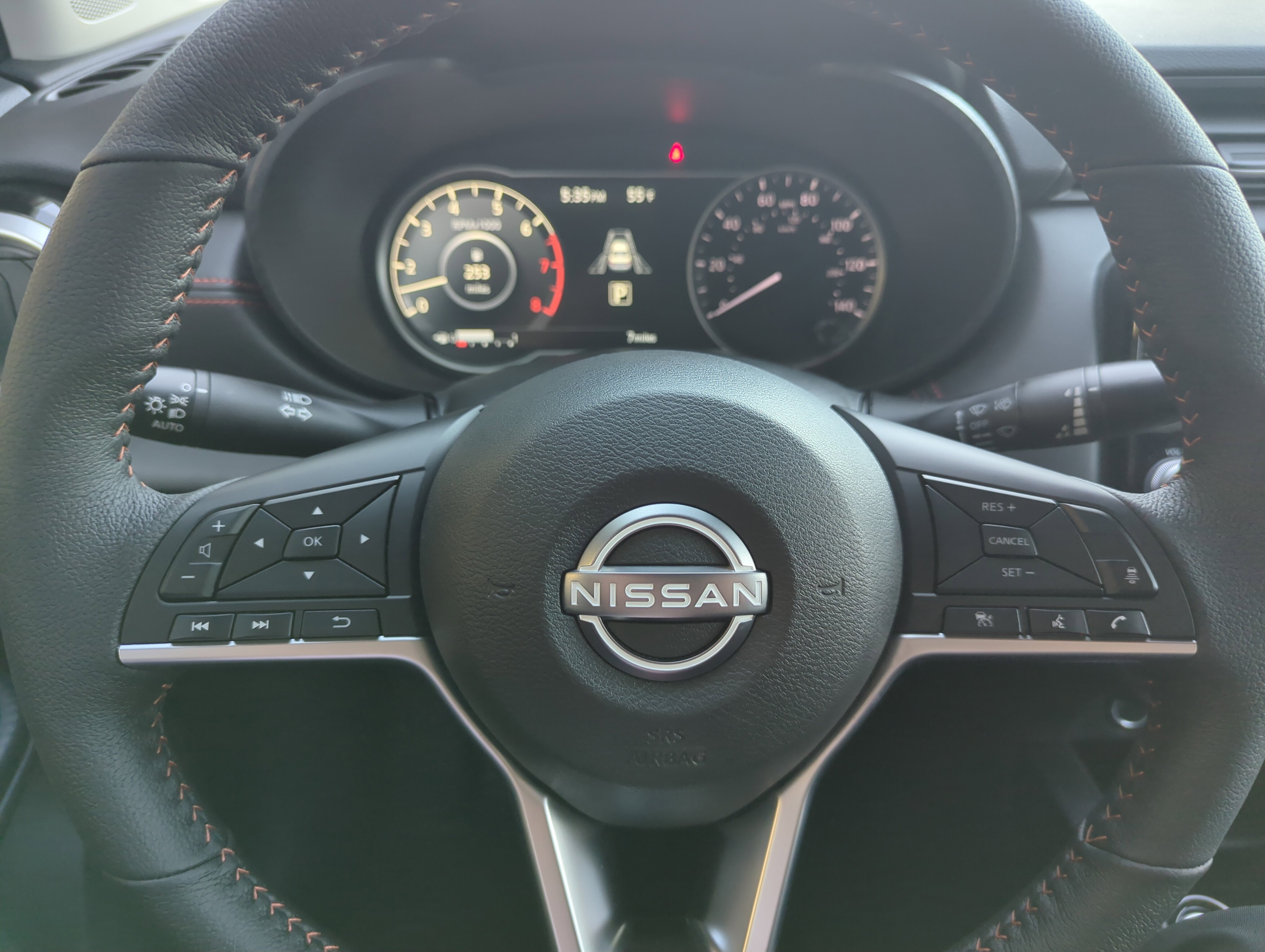 2025 Nissan Versa Sedan SR - Photo 13