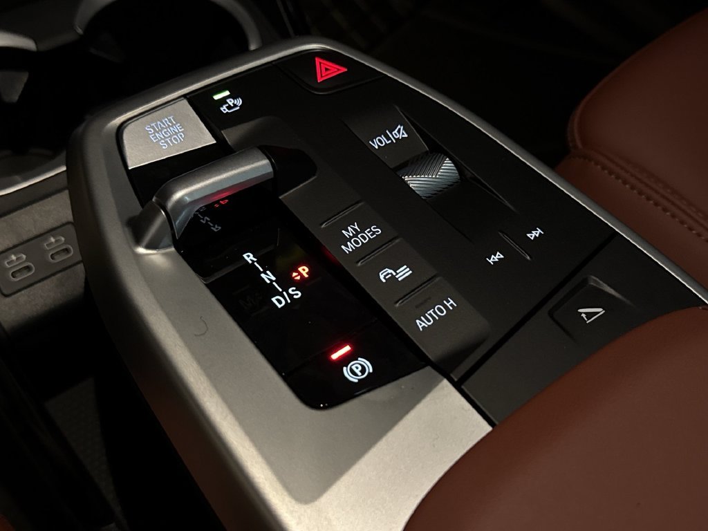 New 2027 Black Sapphire Metallic BMW xDrive28i image 20