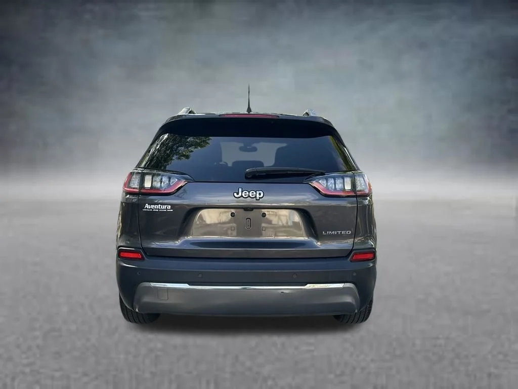 Used 2019 Gray Jeep Limited image 6