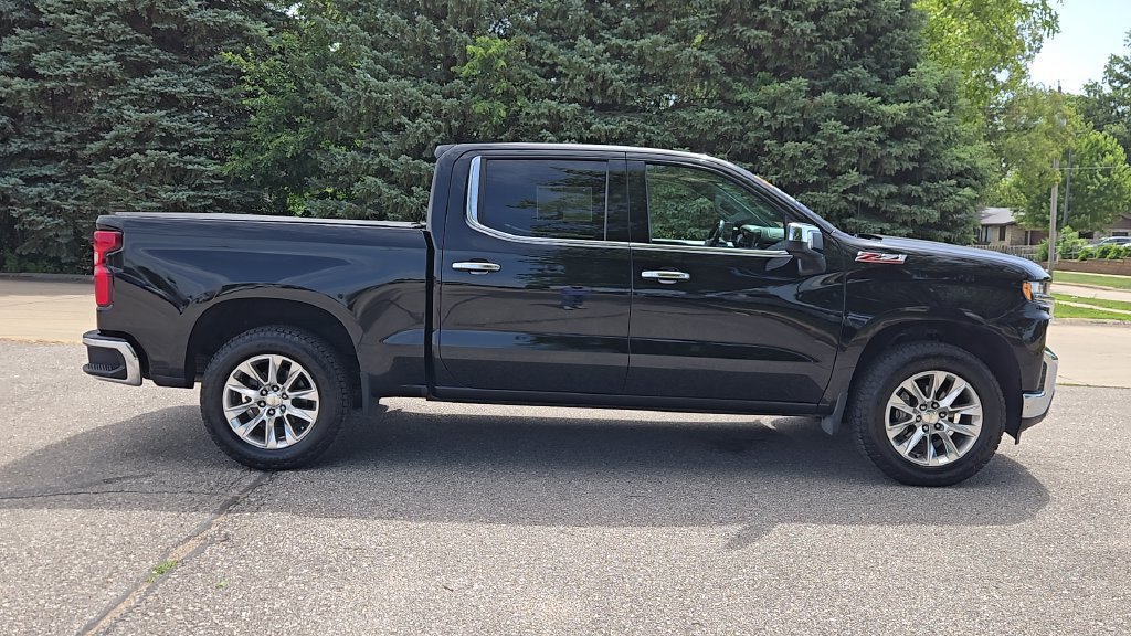 Used 2020 BLACK Chevrolet LTZ image 38