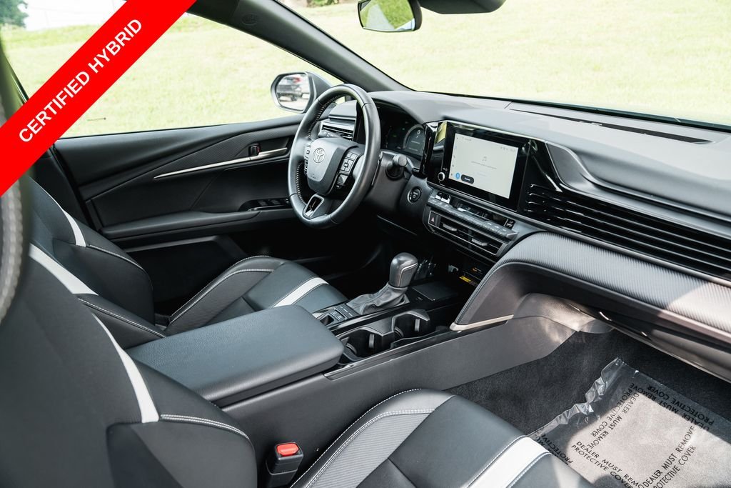 Used 2025 Ocean Toyota SE image 10