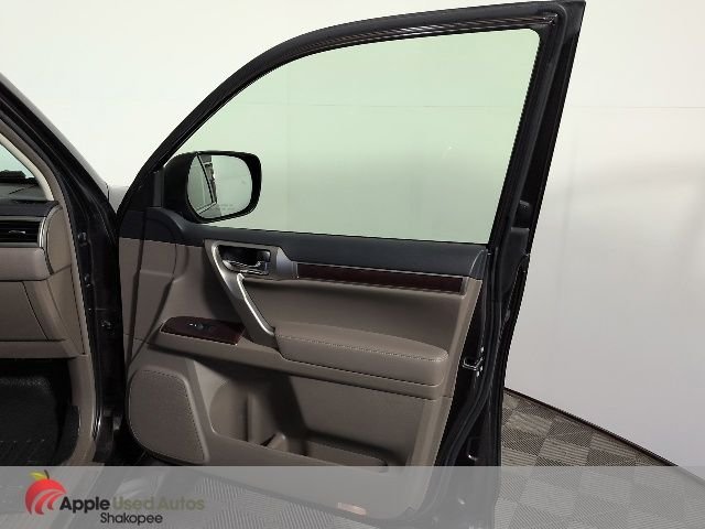 Used 2014 Red Lexus 460 image 42