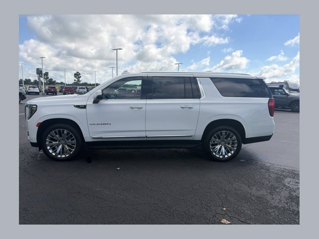 Summit White 2021 GMC Yukon XL SUV / Crossover Four-Wheel Drive 