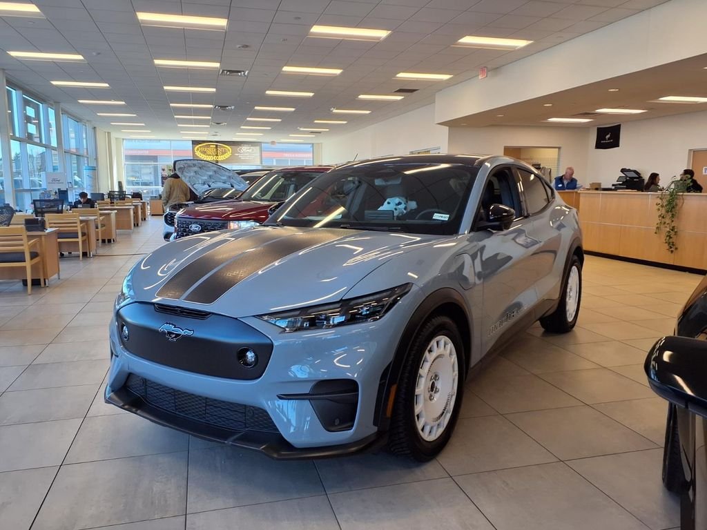 2025 Ford Mustang Mach-E