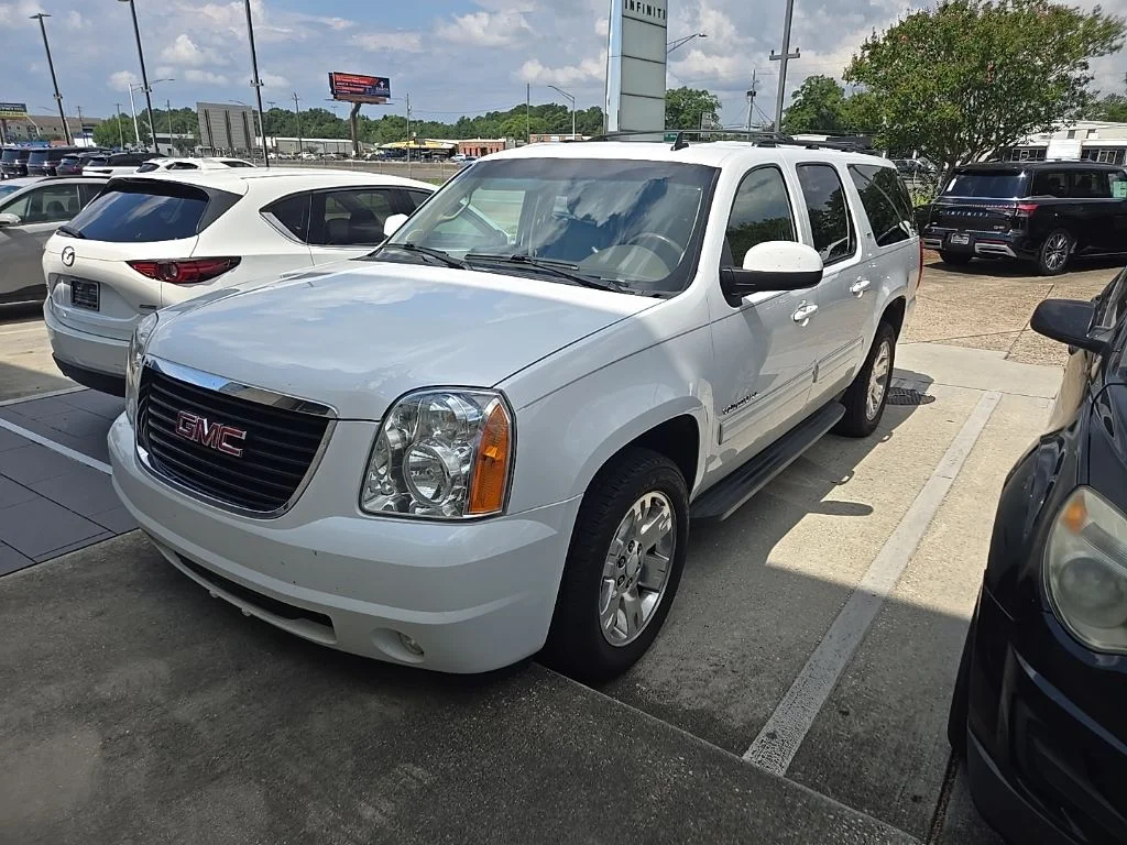 Used 2014 White GMC SLT 1500 image 1