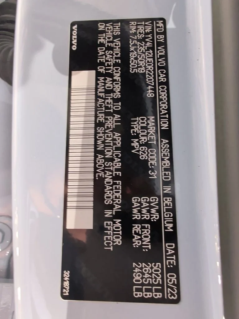 Used 2024 White Volvo B5 Plus Bright Theme image 2