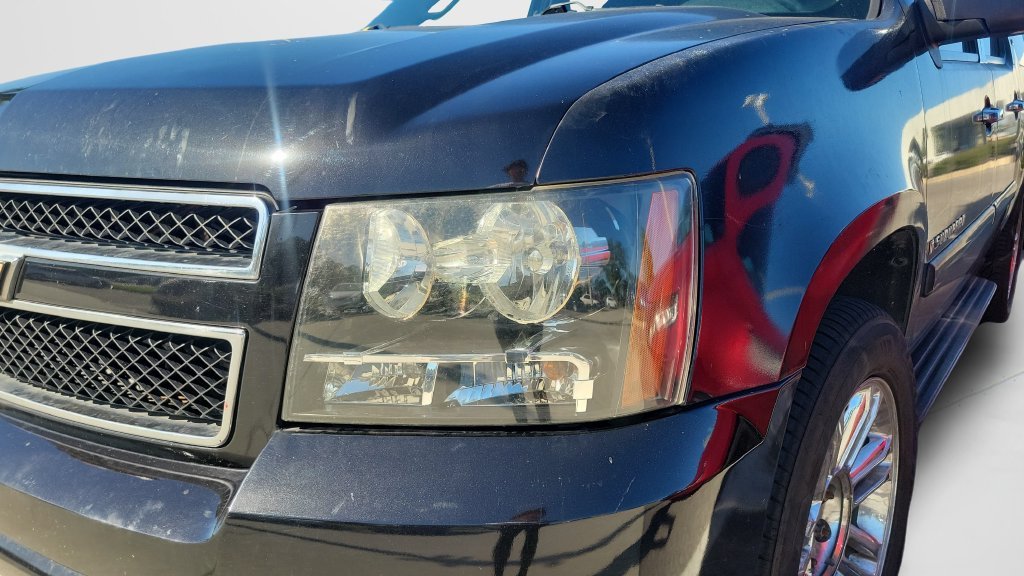 Used 2008 Chevrolet Suburban LS with VIN 1GNFC160X8J226851 for sale in Bradenton, FL