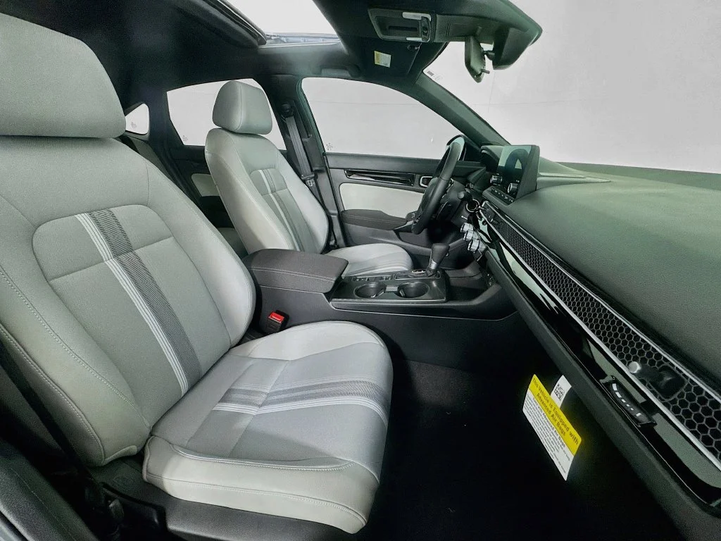 New 2027 Meteorite Gray Metallic Honda Hybrid image 37