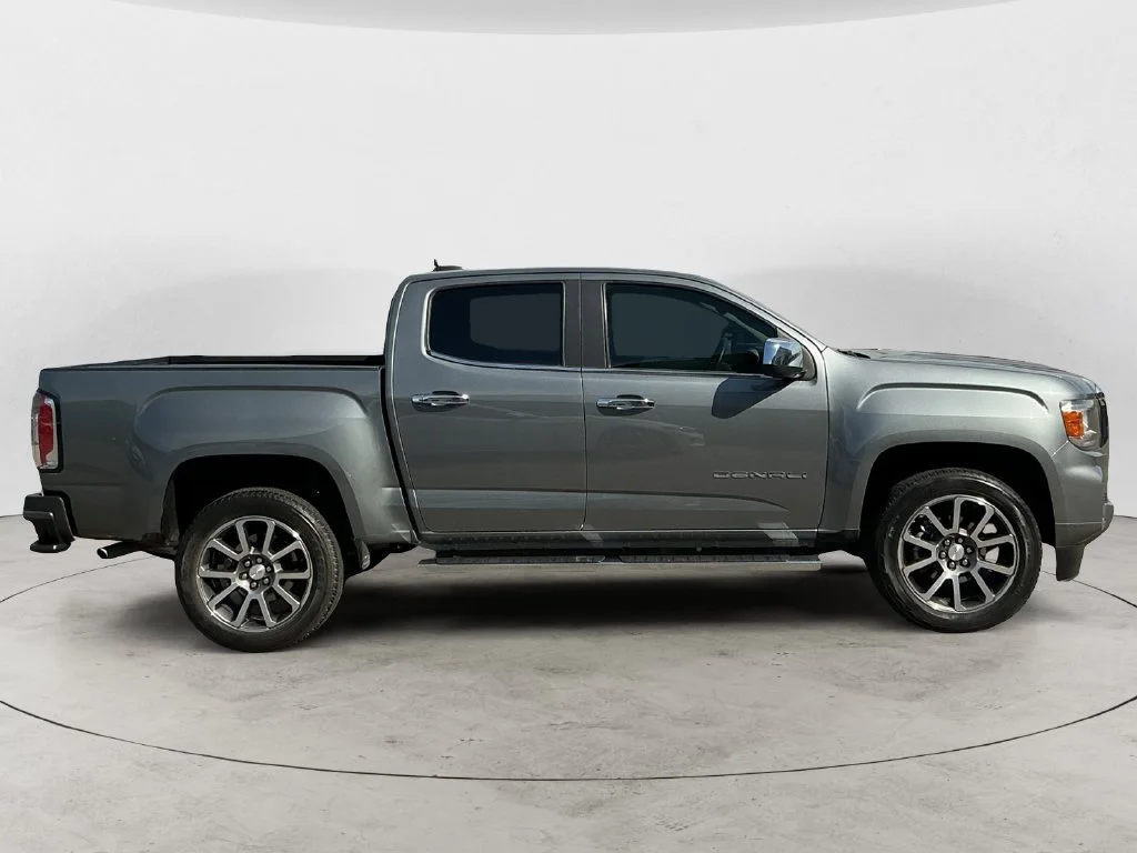 Certified Used 2022 SATIN STEEL METALLIC GMC 4WD Denali image 7