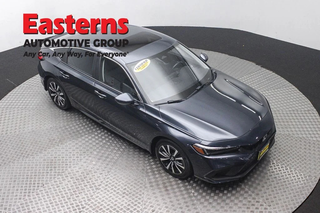 Used 2024 Gray Honda EX-L image 3