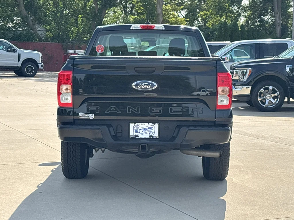 Used 2024 Shadow Black Ford XL image 5