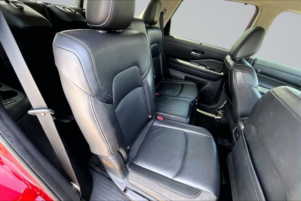 Used 2023 Red Nissan SL image 25