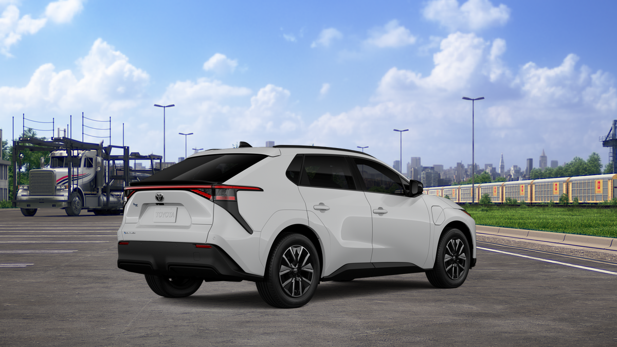 New 2026 Wind Chill Pearl Toyota XLE image 9