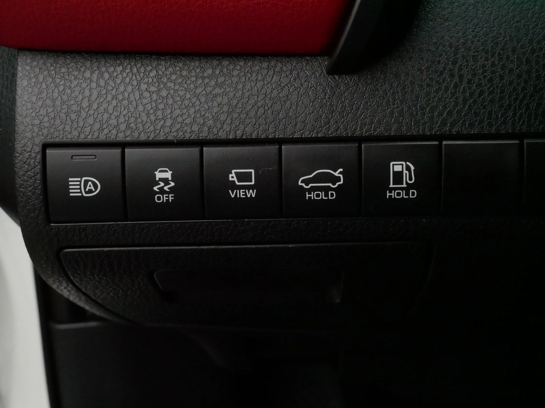 Used 2019 Wind Chill Pearl/Midnight Black Metallic Toyota XSE V6 image 28