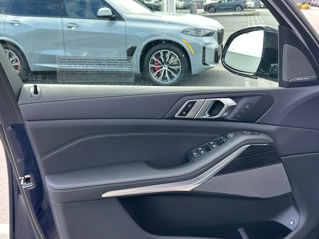 New 2026 Tanzanite Blue II Metallic BMW xDrive50e image 11