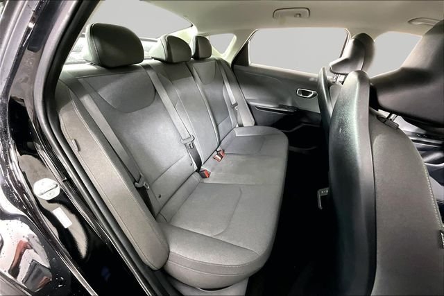 Used 2025 Black Kia LXS image 24