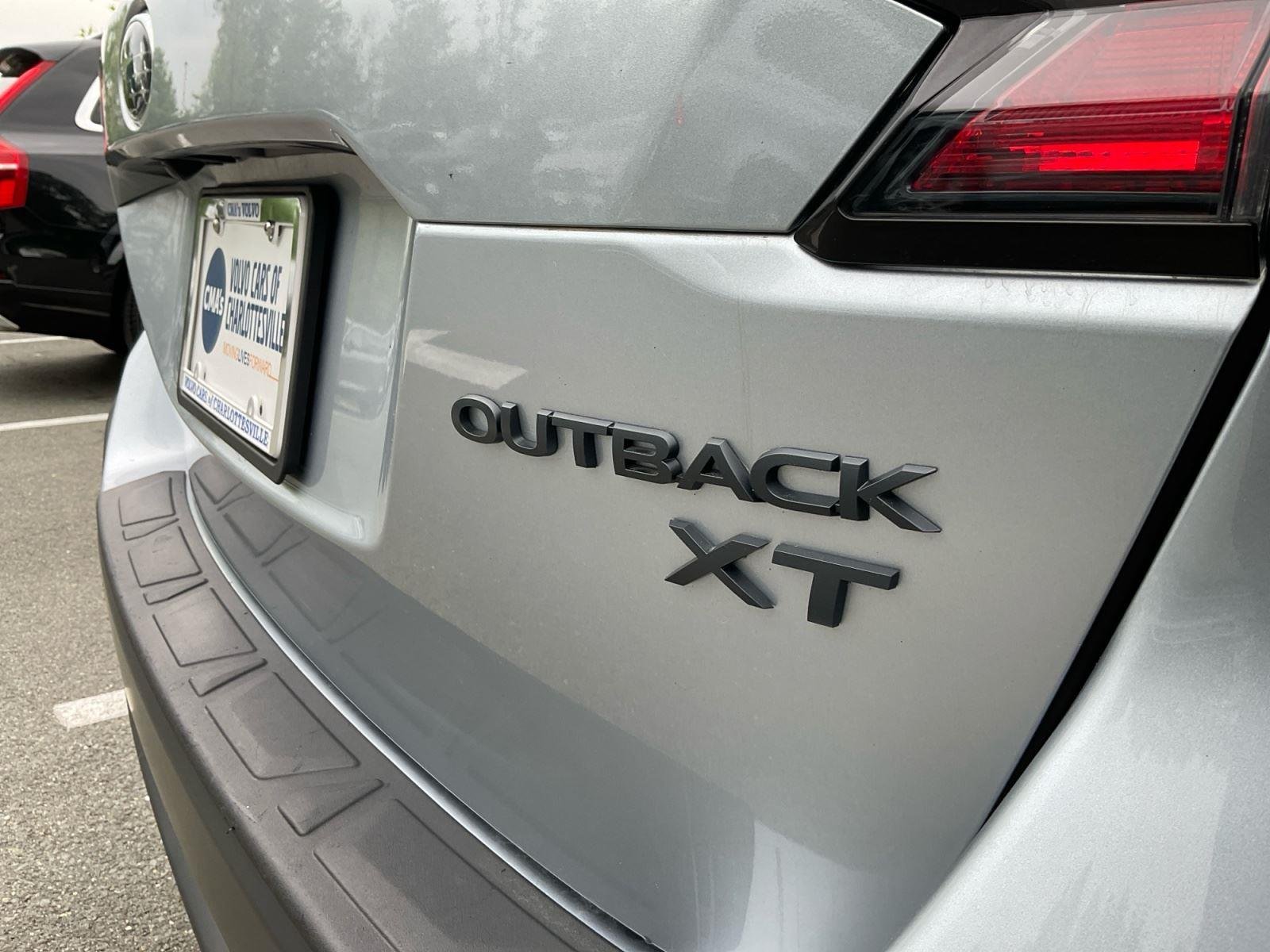 Used 2022 Ice Silver Metallic Subaru Onyx Edition XT image 17