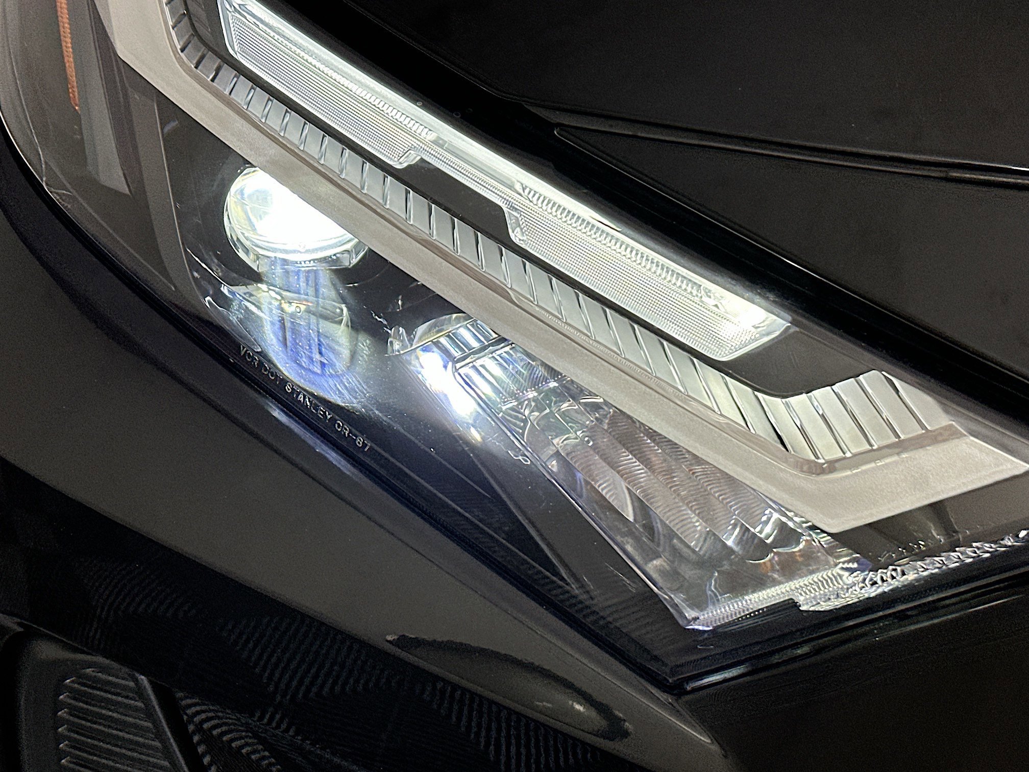 Used 2025 Midnight Black Metallic Toyota XLE image 9