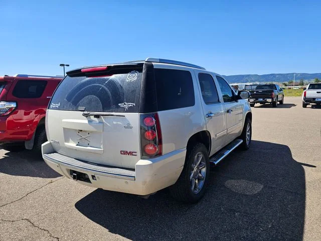 Used 2014 White Diamond Clearcoat GMC Denali image 5