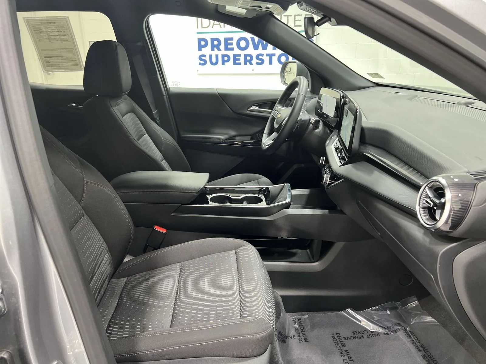 Used 2025 Gray Chevrolet LT image 24
