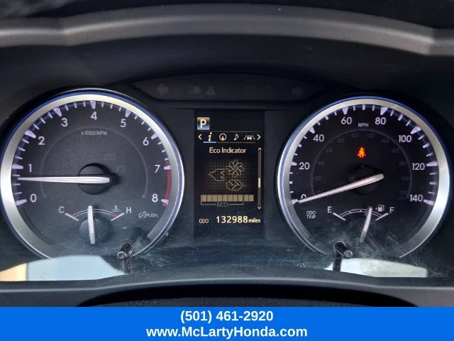 Used 2018 Blizzard Pearl Toyota XLE image 33