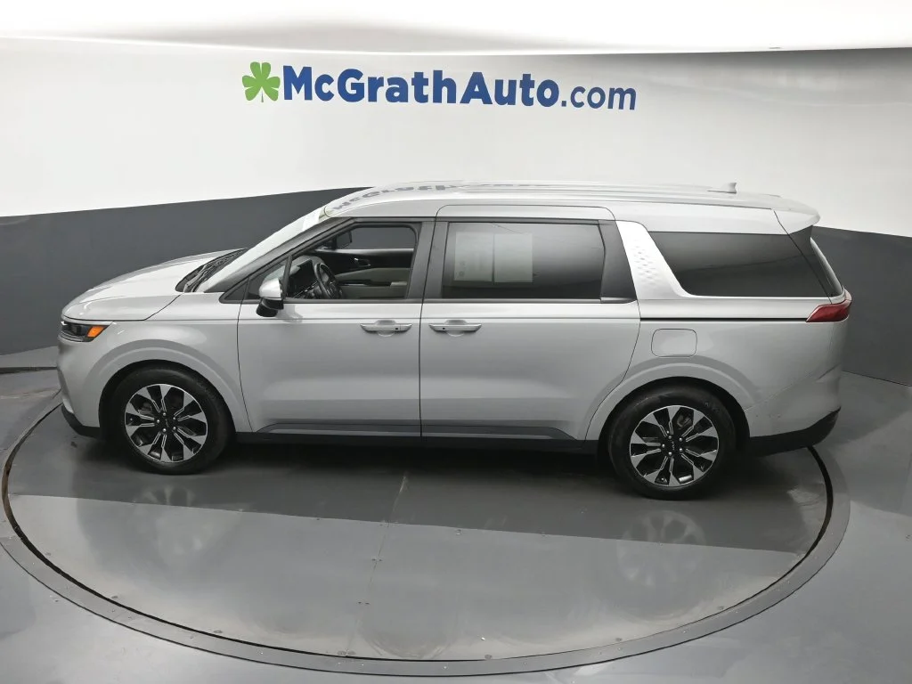 Used 2024 White Kia EX image 25