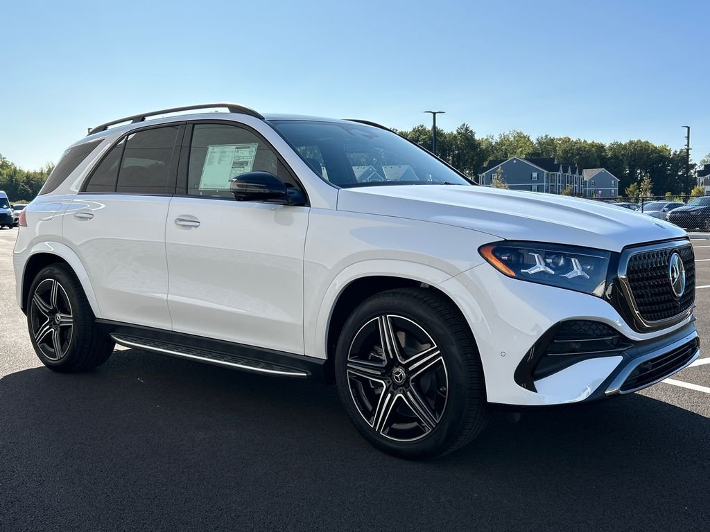 New 2027 MANUFAKTUR Moonlight White Metallic Mercedes-Benz GLE 450 image 2
