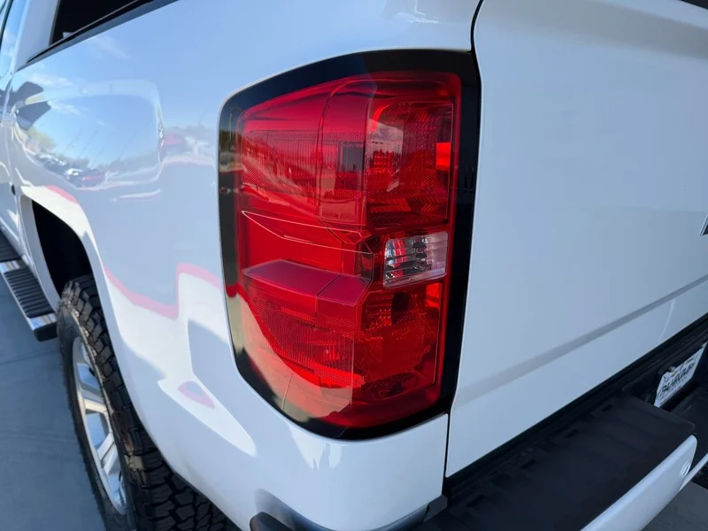 Used 2017 SUMMIT WHITE Chevrolet LT image 28