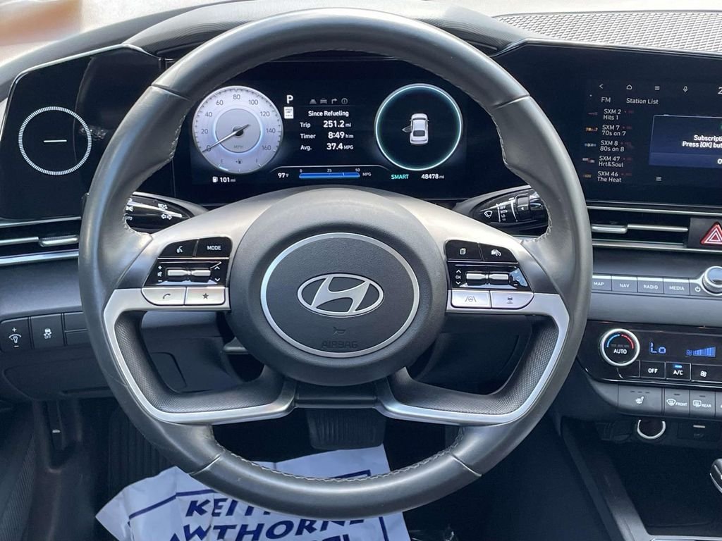 Certified Used 2025 White Hyundai SEL Convenience image 12