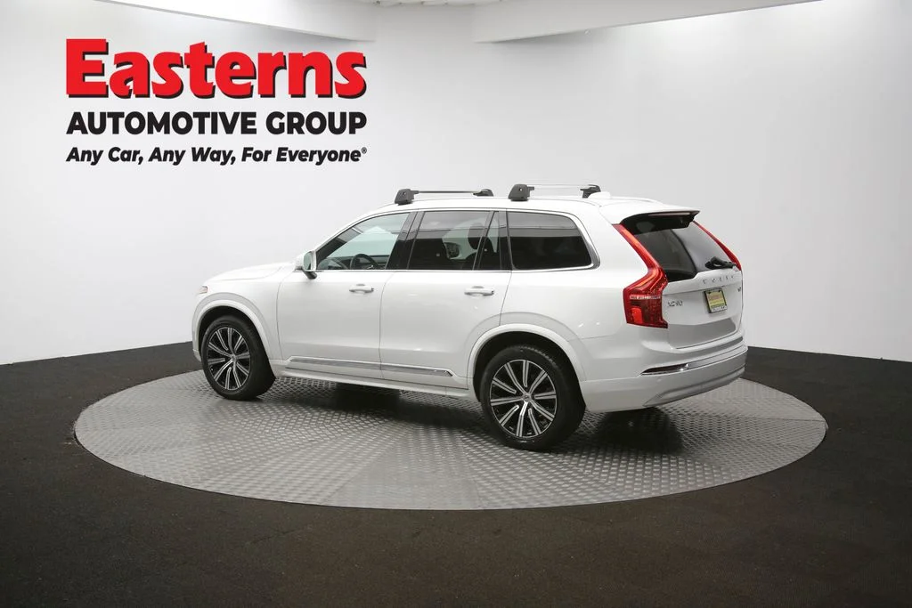 Used 2022 White Volvo T6 Inscription image 64