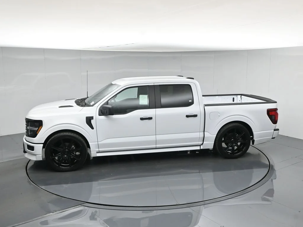 New 2026 Oxford White Ford STX image 41
