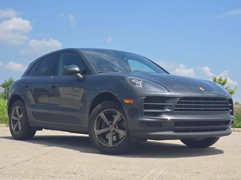 2020 Porsche Macan -'s photo