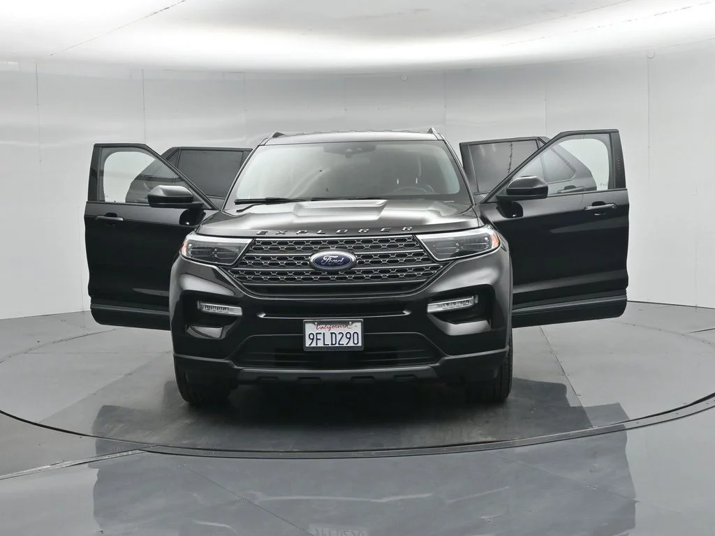 Certified Used 2022 Black Ford XLT image 34