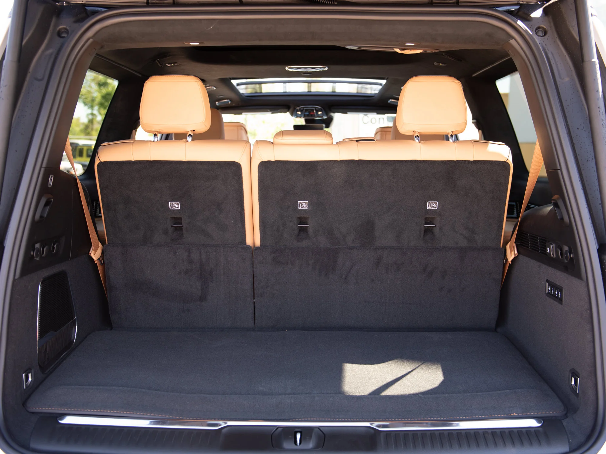 New 2026 White Jeep Summit Reserve* image 27