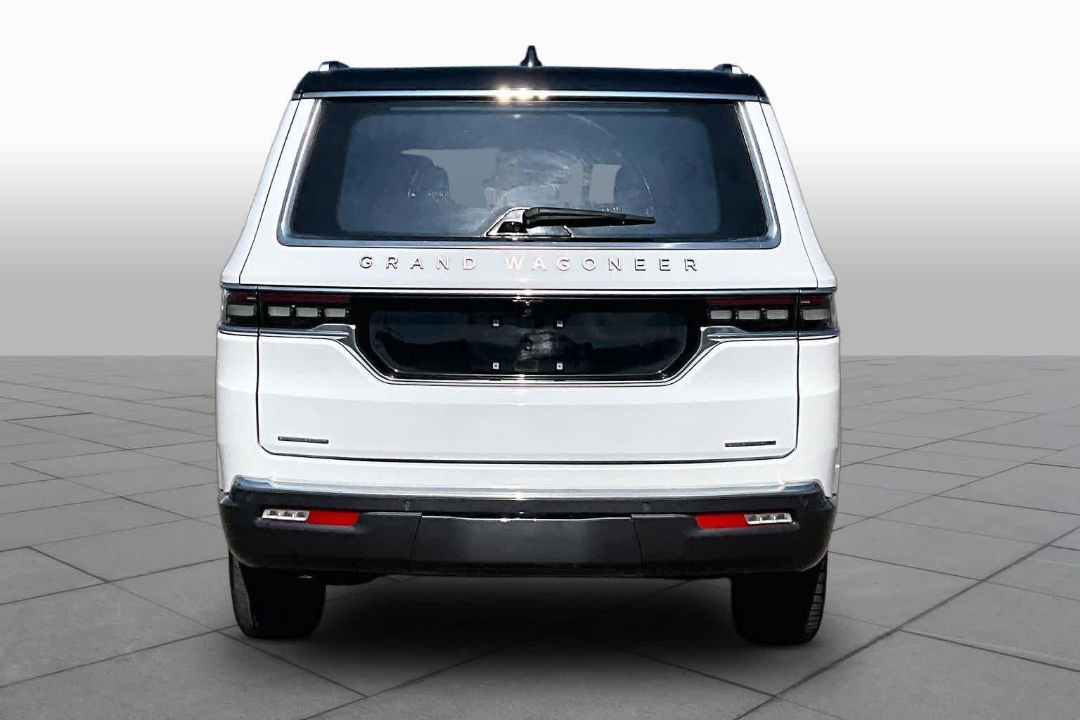 Pre-Owned 2022 Jeep Grand Wagoneer Series III