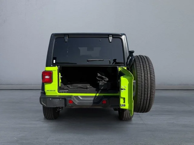 Used 2021 Gecko Clearcoat Jeep Unlimited Sport S image 18