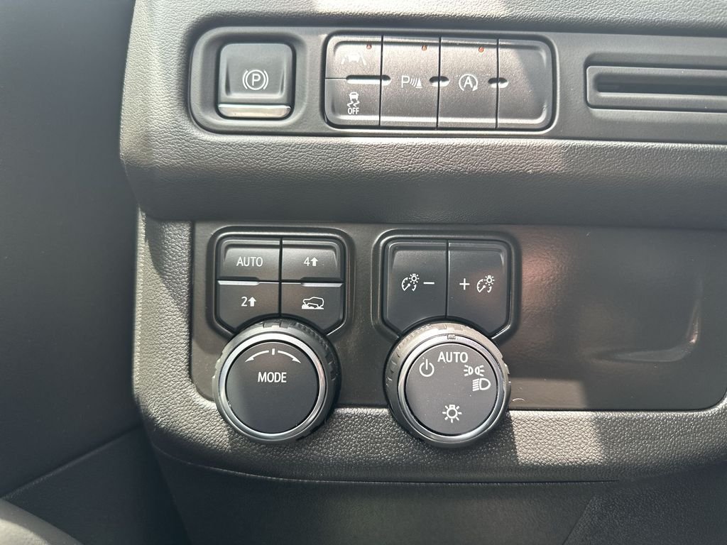 Used 2024 Dark Ash Metallic Chevrolet LT image 21